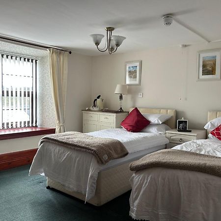 Flambards Hotel Cardigan Luaran gambar