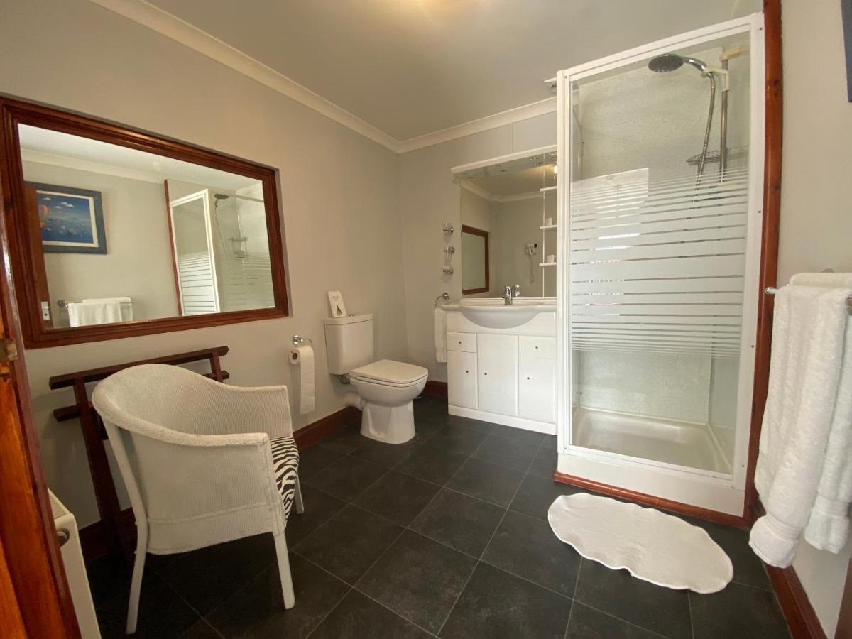 Flambards Hotel Cardigan Luaran gambar