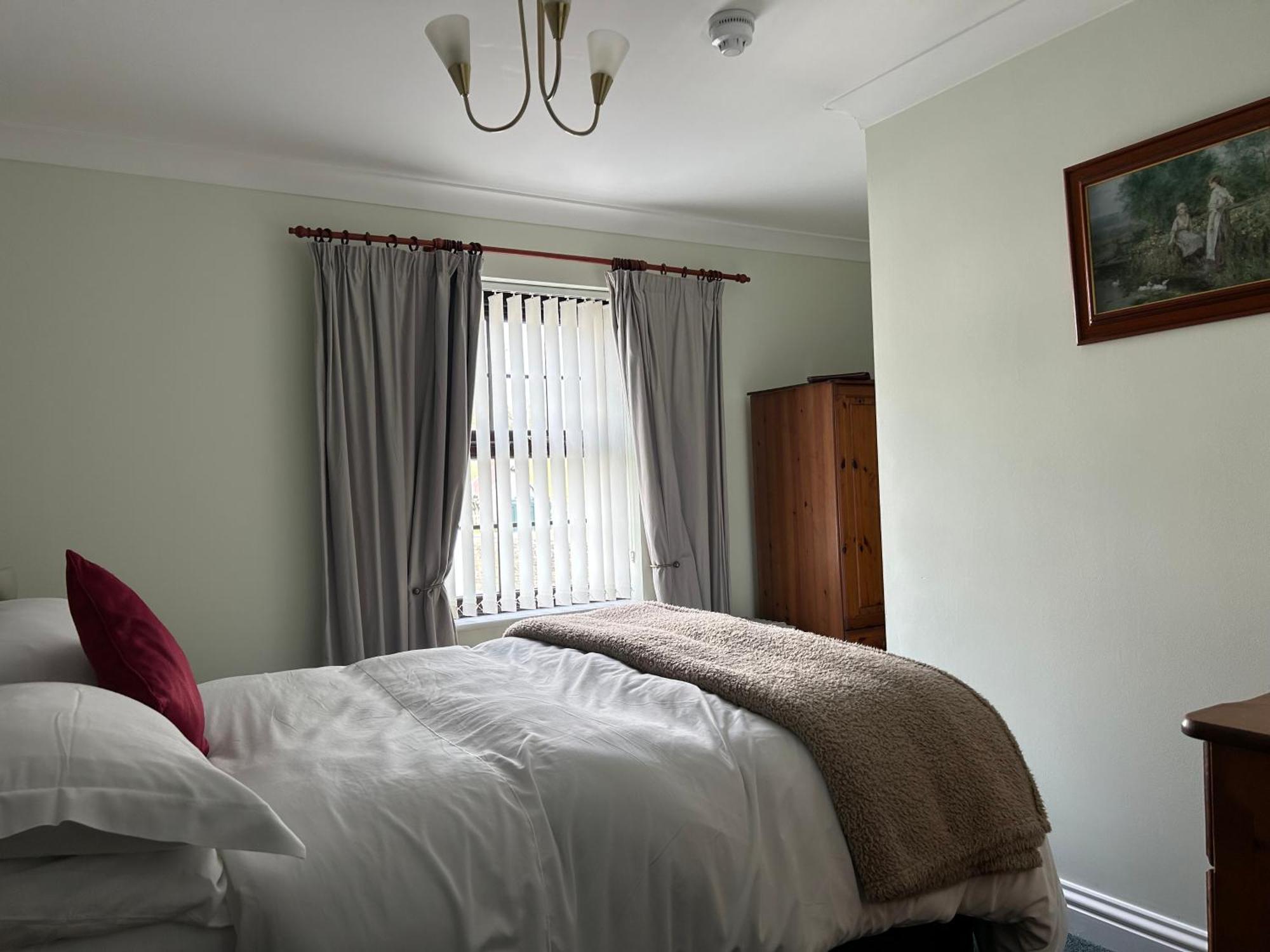 Flambards Hotel Cardigan Luaran gambar