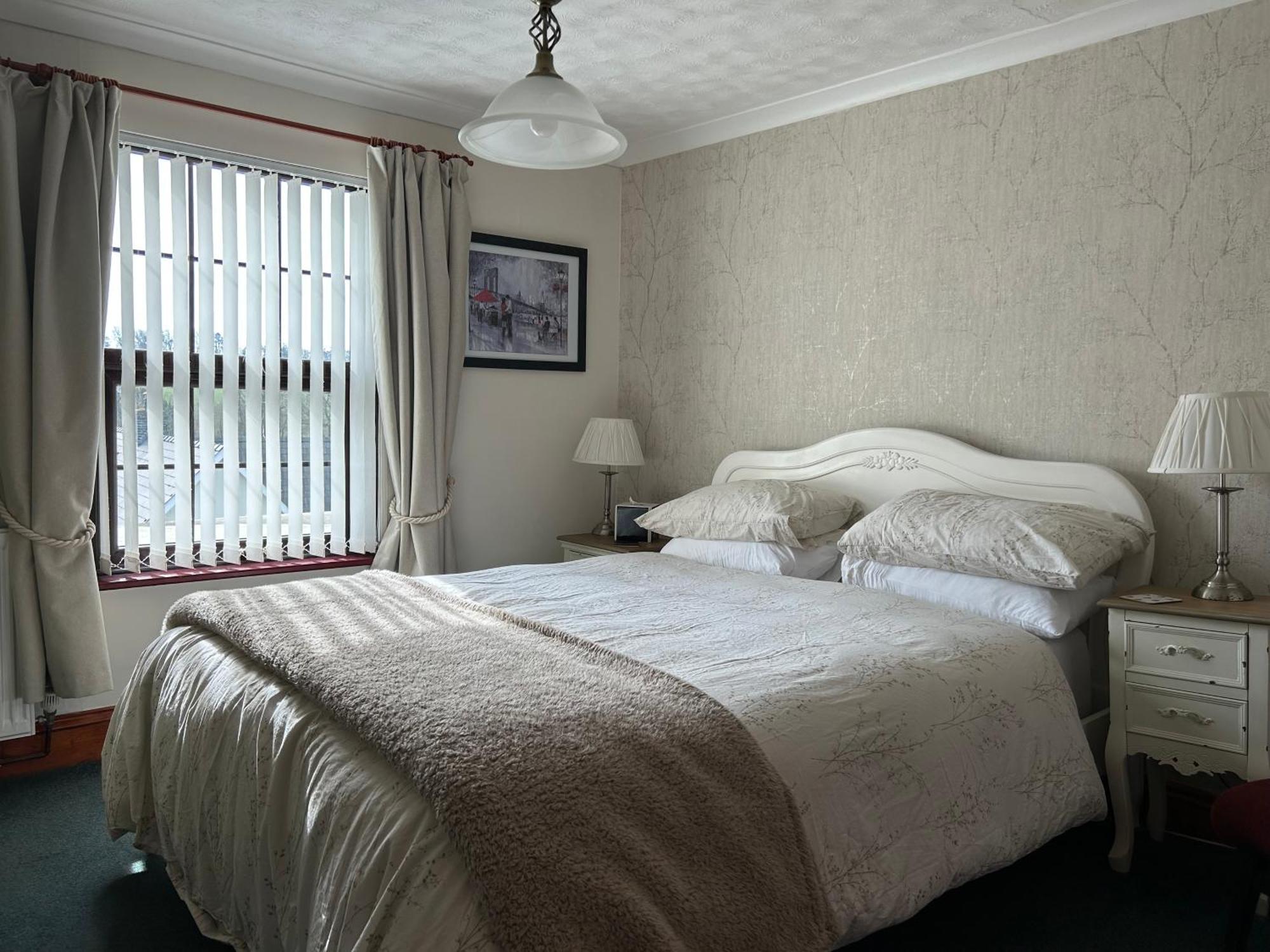 Flambards Hotel Cardigan Luaran gambar